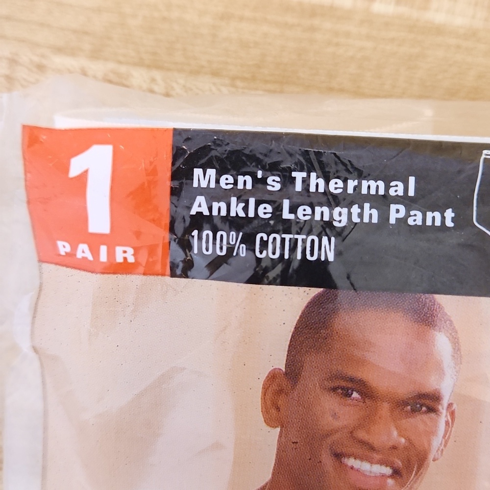 Hanes White Thermal Ankle Length Pant, size M - Picture 2 of 4